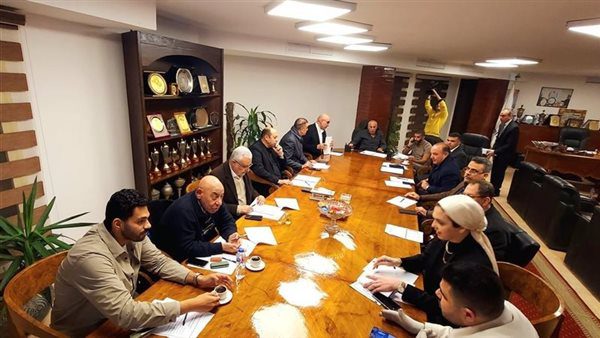 إنذارات على الطاولة وغضب أجنبي يشتعل.. الزمالك أمام تهديد قانوني خطير!