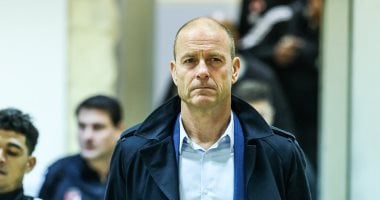 أشرف داري والعش وحمزة ضمن بدلاء الأهلي أمام فاركو فى كأس عاصمة مصر