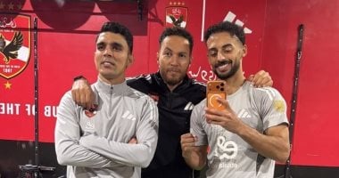 أحمد عبد القادر ينشر صورته من مران الأهلي برفقة بن شرقي.. صورة