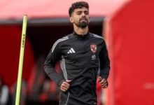 أحمد رضا يودع لاعبي الأهلي بعد الإعارة للبنك ويمدد تعاقده موسما