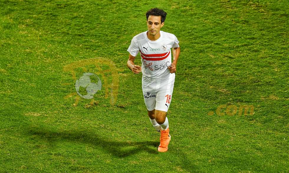 في الجول يكشف سبب تواجد أيمن حفني في مقر الزمالك