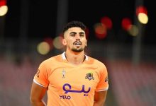 قطبا جدة يتنافسان على حارس النصر