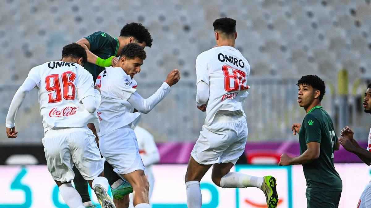 رد حاسم من الأهلي المصري حول انتقال نجمه إلى بيراميدز