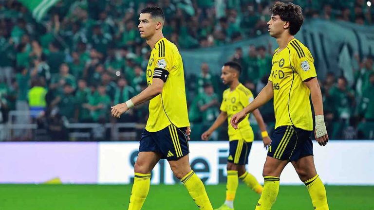 صفقات جلسة المغرب.. الخطيب يطلب أبرز 3 نجوم في المصري البورسعيدي