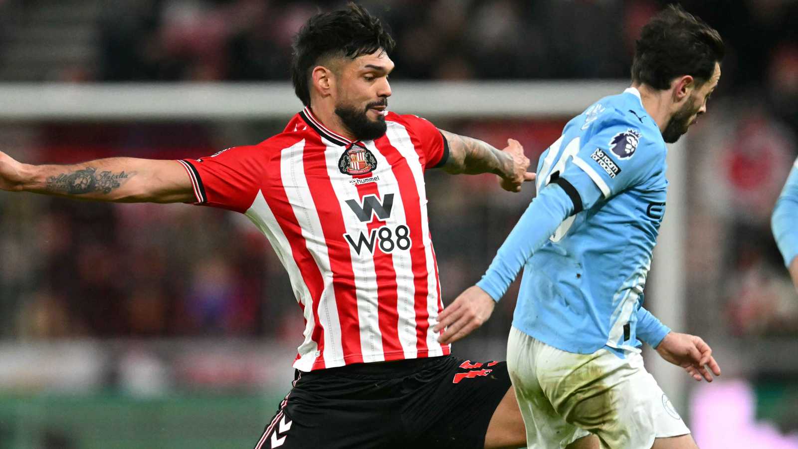 علي مجرشي يصفع جواو فيليكس (فيديو)