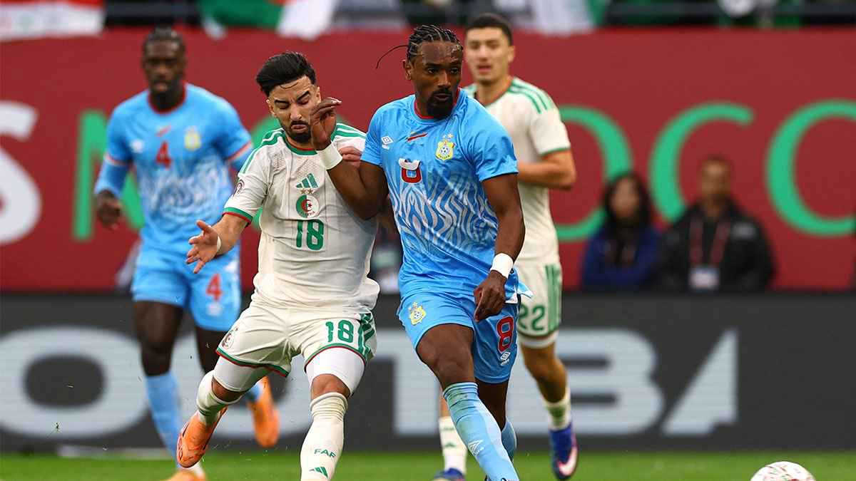 يظهر في قمة النصر والهلال.. بيكيه ينضم إلى محللي قنوات