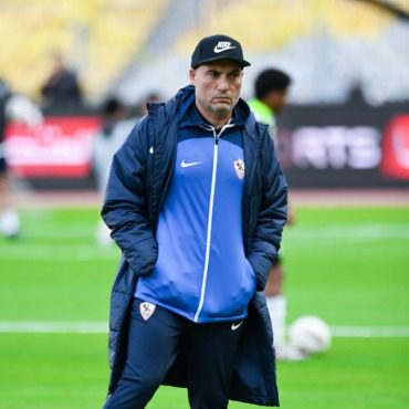 دونجا يحسم الجدل بشأن حقيقة إختيار جون إدوارد تشكيل الزمالك أمام الاتحاد