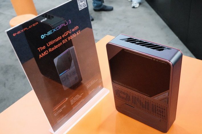 OneXPlayer تكشف عن وحدة الرسوميات الخارجية OneXGPU 3 بمعالج مكتبي قوي من فئة AMD RDNA 4 #CES2026