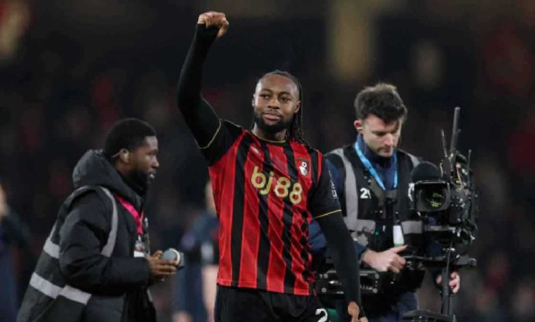 تجاهل طردا واضحا.. خطأ كارثي من حكم مباراة ريال مدريد وأتلتيكو (صور)