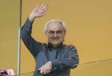 مطالبات برحيله.. مدرب الإفريقي التونسي يفجر غضبًا عارمًا