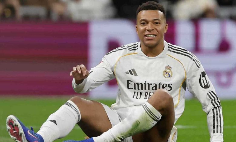 اشتعال سباق التعاقد مع نجم النصر السعودي.. 3 أندية تريده