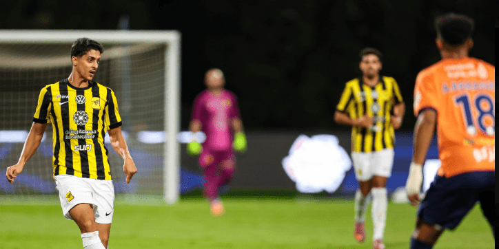 لاعب الاتحاد يتألق ضد التعاون