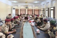اجتماع عسكري بالمكلا يناقش التنسيق بين وحدات المنطقة الثانية ودرع الوطن