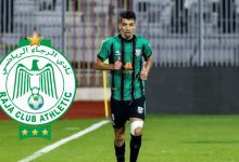 بديلًا ل يوسف بلعمري.. الرجاء الرياضي يحسم اختياره على هواري بعوش