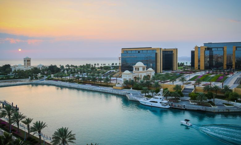 "أم القرى" تنشر اللوائح التنظيمية لأربع مناطق اقتصادية خاصة