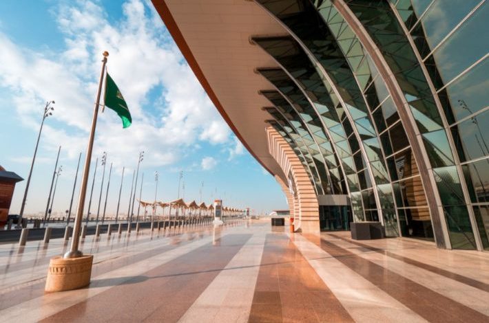 مطار الملك عبدالعزيز ضمن قائمة المطارات العملاقة في العالم