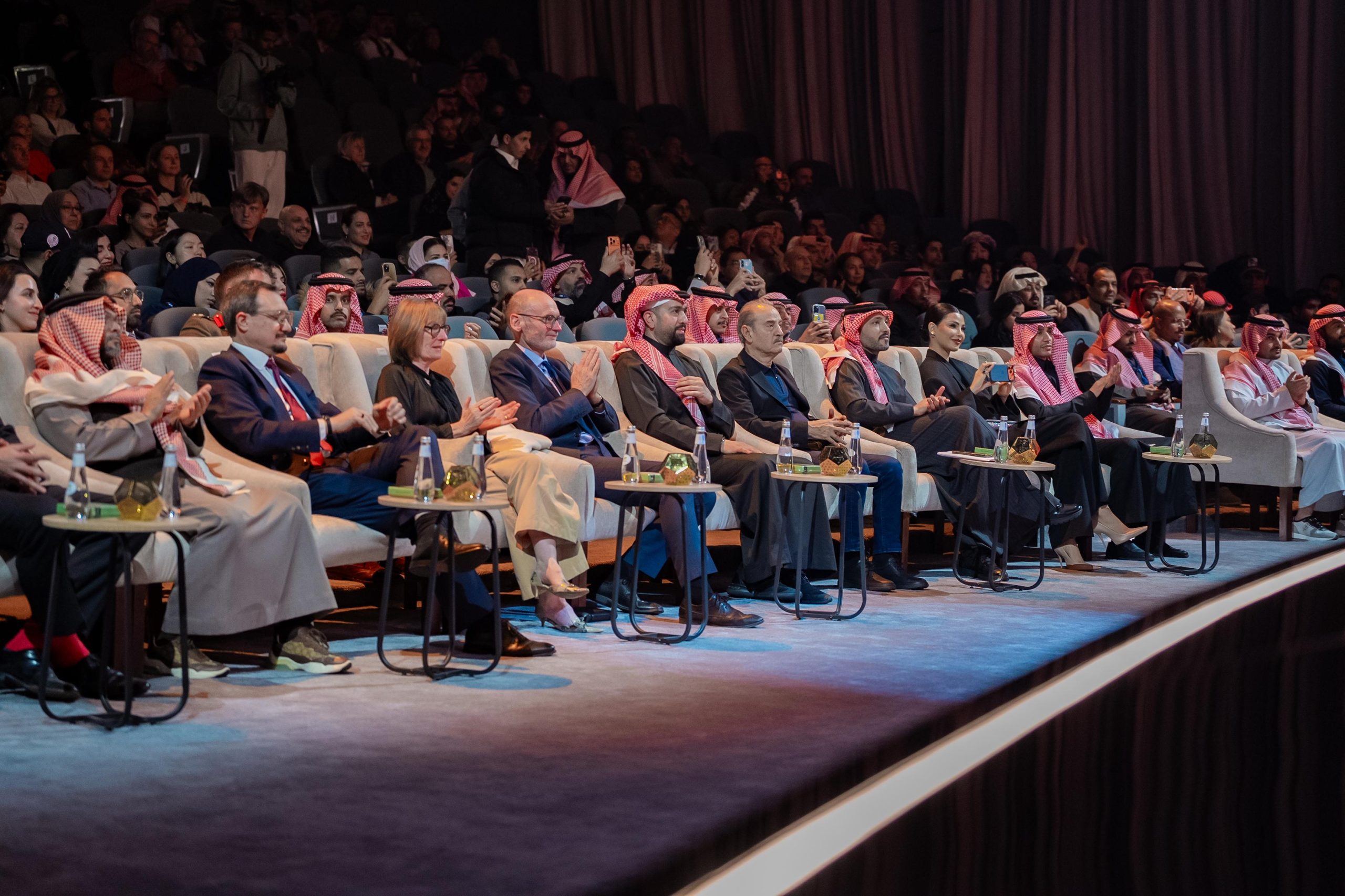 من "حرب النجوم" لـ"غرندايزر".. ليلة أبطال موسيقية تبهر جمهور "موسم الرياض"