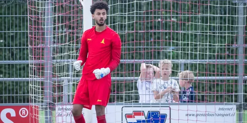 صفقة الزعيم الجديدة: ريان الدوسري يتألق أمام الهلال ويثبت جدارته