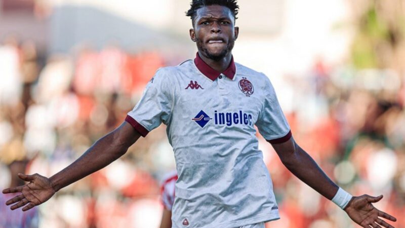 الوداد الرياضي يتلقى عرضا أوروبي لبيع جوزيف باكسو