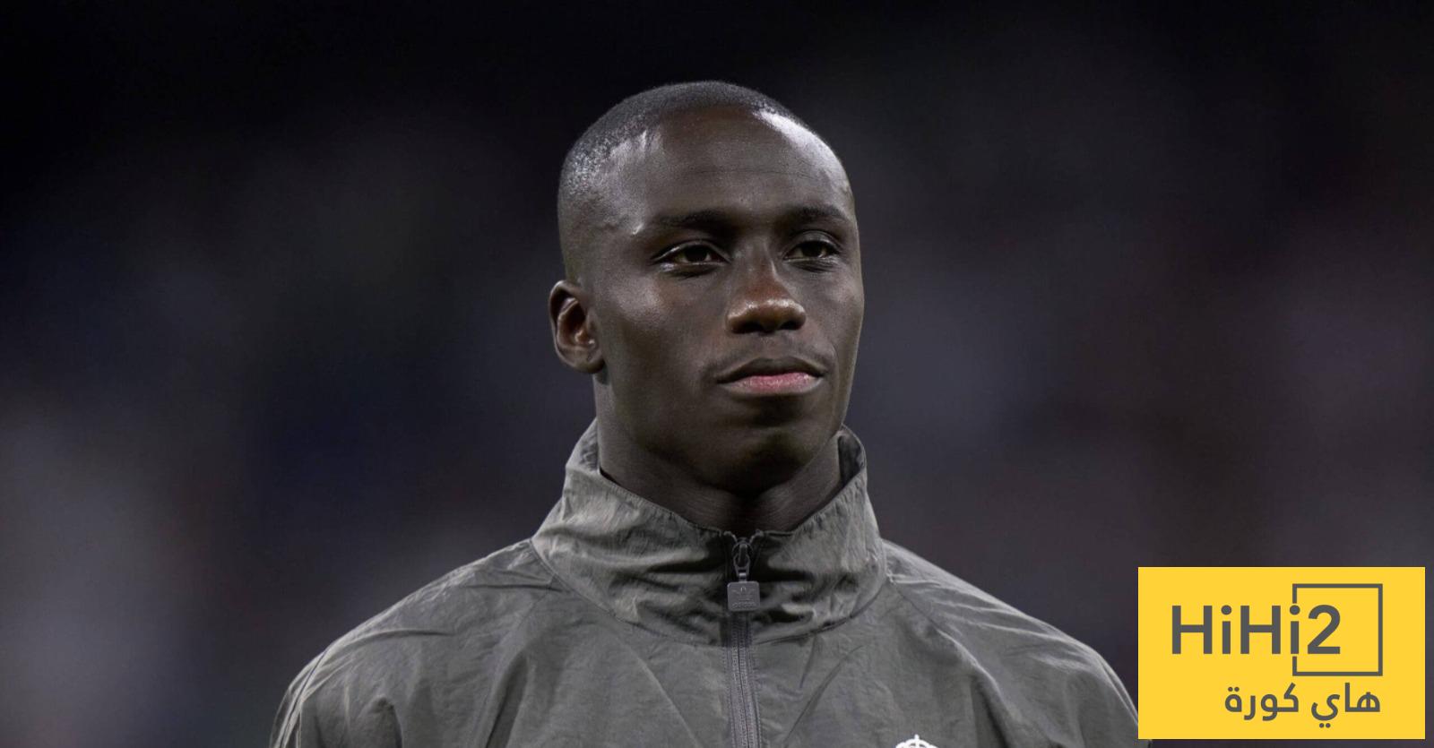 اول لاعب في التاريخ الريال يخجل من اعلان تجديد عقده …! لماذا …؟!