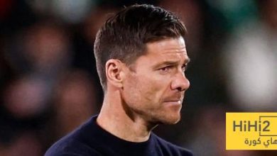 تعليق مثير من مدرب بورنموث عن اقالة تشابي الونسو