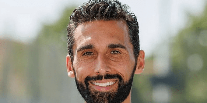 عاجل: ريال مدريد يعلن في بيان رسمي تعيين ألفارو أربيلوا مدربا للفريق