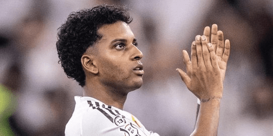 فحوصات تحدد مشاركة رودريجو أمام برشلونة