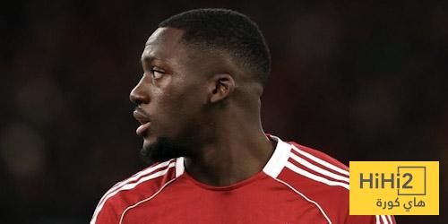 عين على كوناتي في مباراة ليدز يونايتد