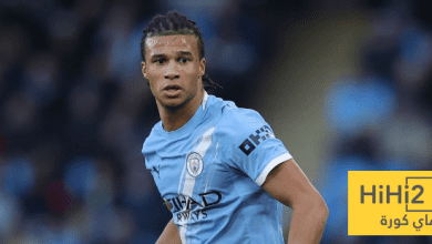 السيتي يؤجل رحيل ثنائي الدفاع إلى الصيف