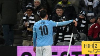 ريان شرقي في الصدارة قبل الديربي