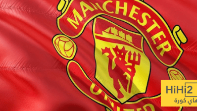 أسطورة مانشستر يونايتد يختار مدربه الجديد