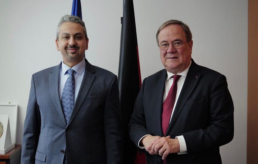 السفير الإرياني يبحث مع مسؤول ألماني العلاقات الثنائية وتطورات الاوضاع في اليمن