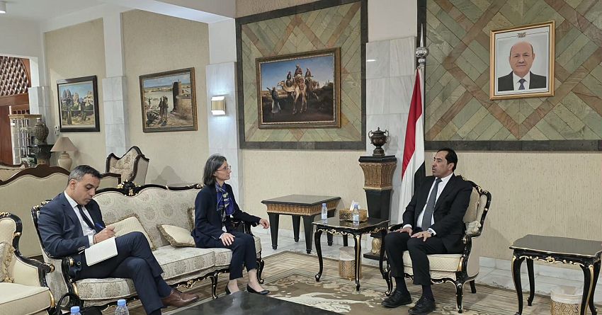 الوزير البكري يبحث مع سفيرة فرنسا دعم تمكين الشباب