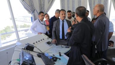 الوكيل العامري يطّلع على جهود إعادة تشغيل مطار سيئون الدولي وعدد من المرافق الخدمية