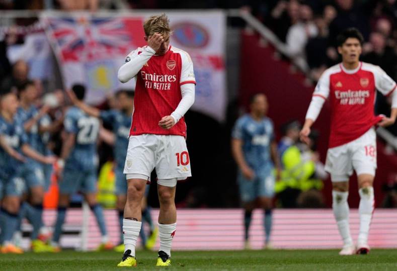 أرسنال ضد أستون فيلا