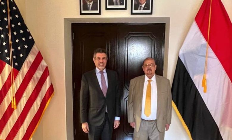 رئيس مجلس النواب يناقش مع السفير الامريكي مستجدات الأوضاع في اليمن