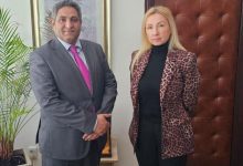 شمر يبحث مع مسؤولة بلغارية تطورات الأوضاع في اليمن