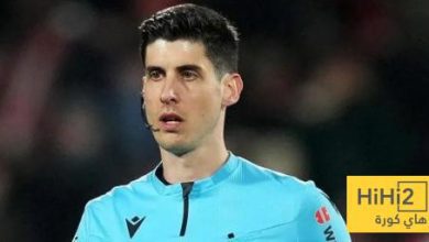 صورة .. طاقم التحكيم في مباراة ديربي السوبر الاسباني يصل الى ملعب الجوهرة