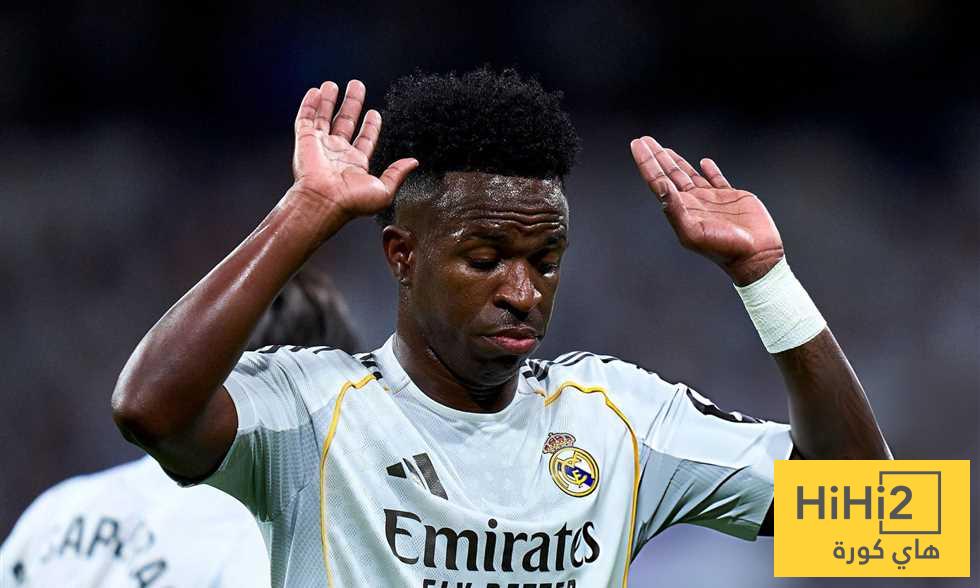 عاجل – صافرات استهجان كبيرة ضد ثلاثي مدريد