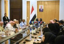 عضو مجلس القيادة الخنبشي يعقد لقاءً موسعاً مع الأحزاب والمكونات السياسية وممثلي المجتمع المدني