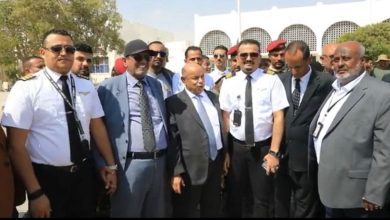 عضو مجلس القيادة الرئاسي الخنبشي يدشن أول الرحلات الدولية لمطار الريان الدولي