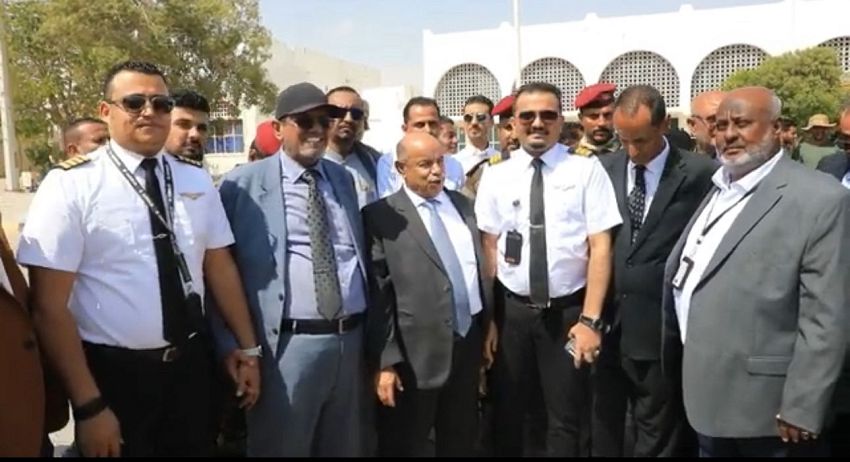 عضو مجلس القيادة الرئاسي الخنبشي يدشن أول الرحلات الدولية لمطار الريان الدولي