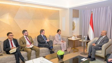 عضو مجلس القيادة الرئاسي طارق صالح يبحث مع السفيرة البريطانية مستجدات الأوضاع في اليمن