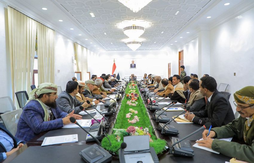 عضو مجلس القيادة اللواء العرادة يترأس اجتماعاً للمكتب التنفيذي لمحافظة مأرب