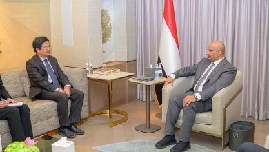 عضو مجلس القيادة طارق صالح يبحث مع السفارة الصينية مستجدات الأوضاع في اليمن