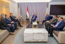 عضو مجلس القيادة طارق صالح يبحث مع المبعوث الأممي مستجدات الاوضاع في اليمن