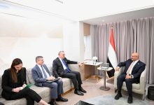 عضو مجلس القيادة طارق صالح يلتقي كبير مستشاري الرئيس الأمريكي والسفير ستيفن فاجن