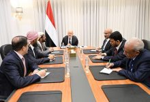 مجلس القيادة الرئاسي يقر عدداً من الإجراءات لإدارة أولويات المرحلة وتطبيع الأوضاع في المحافظات المحررة