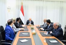 مجلس القيادة الرئاسي يواصل مناقشة المستجدات الوطنية ويؤكد التزامه بتطبيع شامل للأوضاع