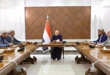 مجلس القيادة يعقد اجتماعاً طارئاً لبحث التطورات الأمنية ويقر عدداً من الإجراءات لحماية المدنيين والمركز القانوني للدولة